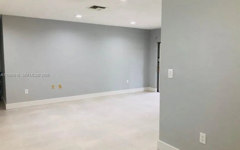 930 Benevento Ave # 930, Coral Gables FL 33146