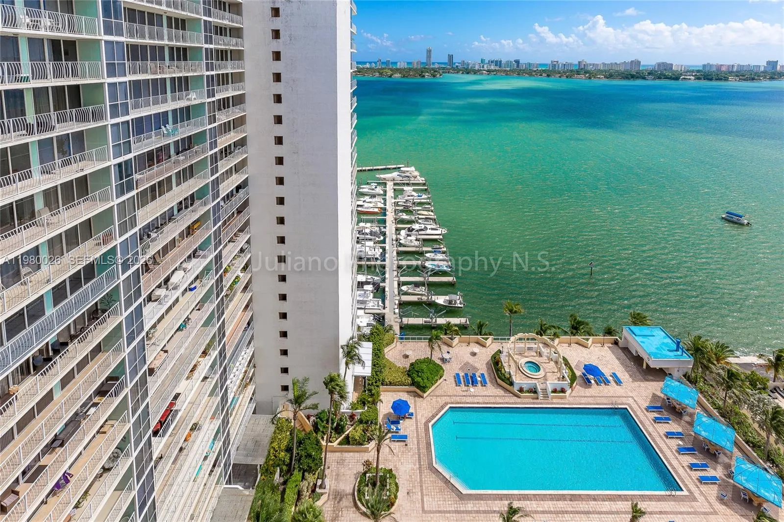 7601 E Treasure Dr # 2309, North Bay Village FL 33141