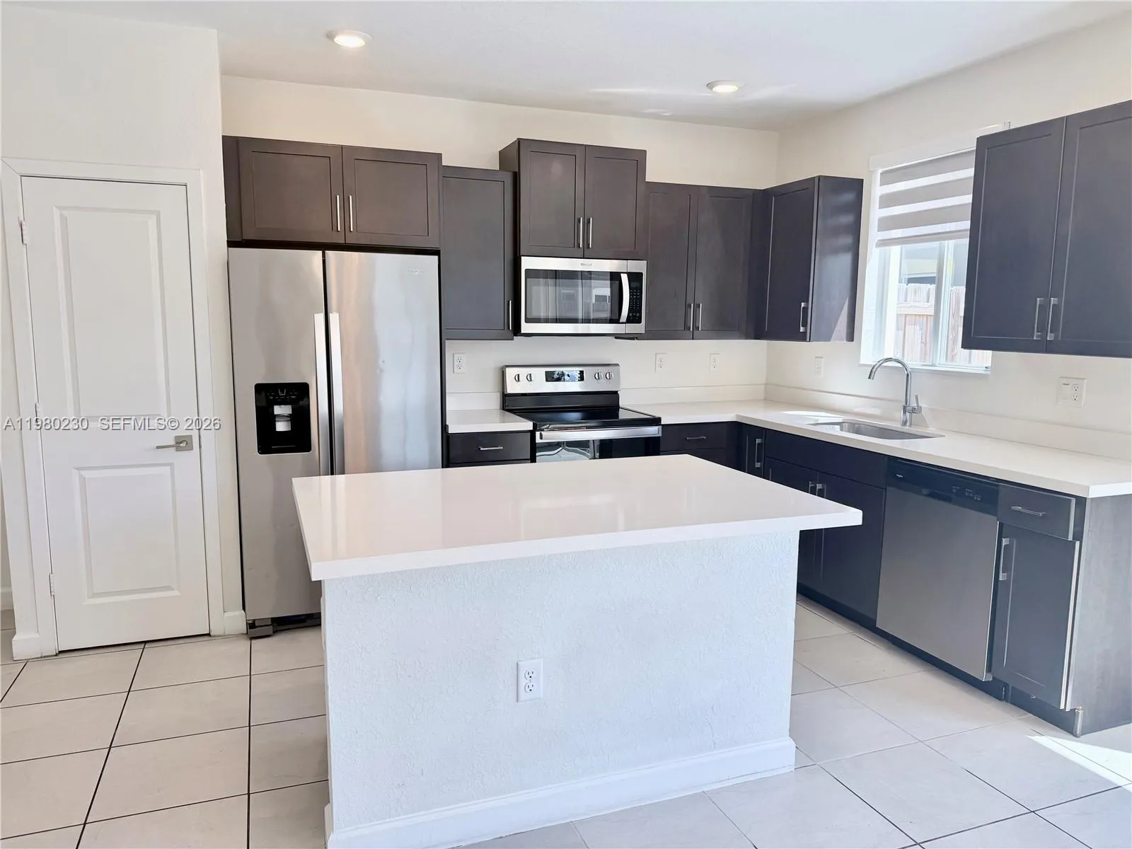 2418 SE 10th Ct, Homestead FL 33035