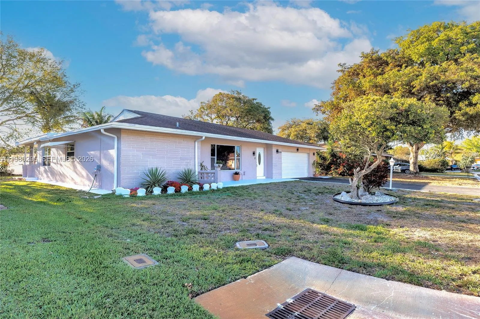 8209 NW 91st Ave, Tamarac FL 33321
