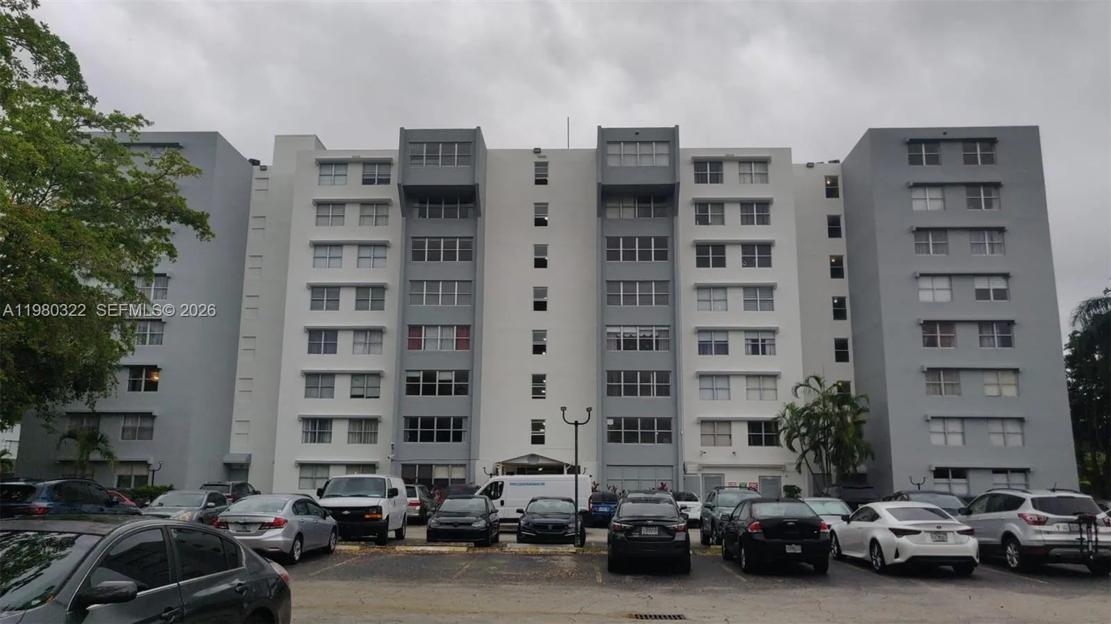 1 bedroom 1 bath for sale at 9001 SW 77th Ave # C706, Miami FL 33156