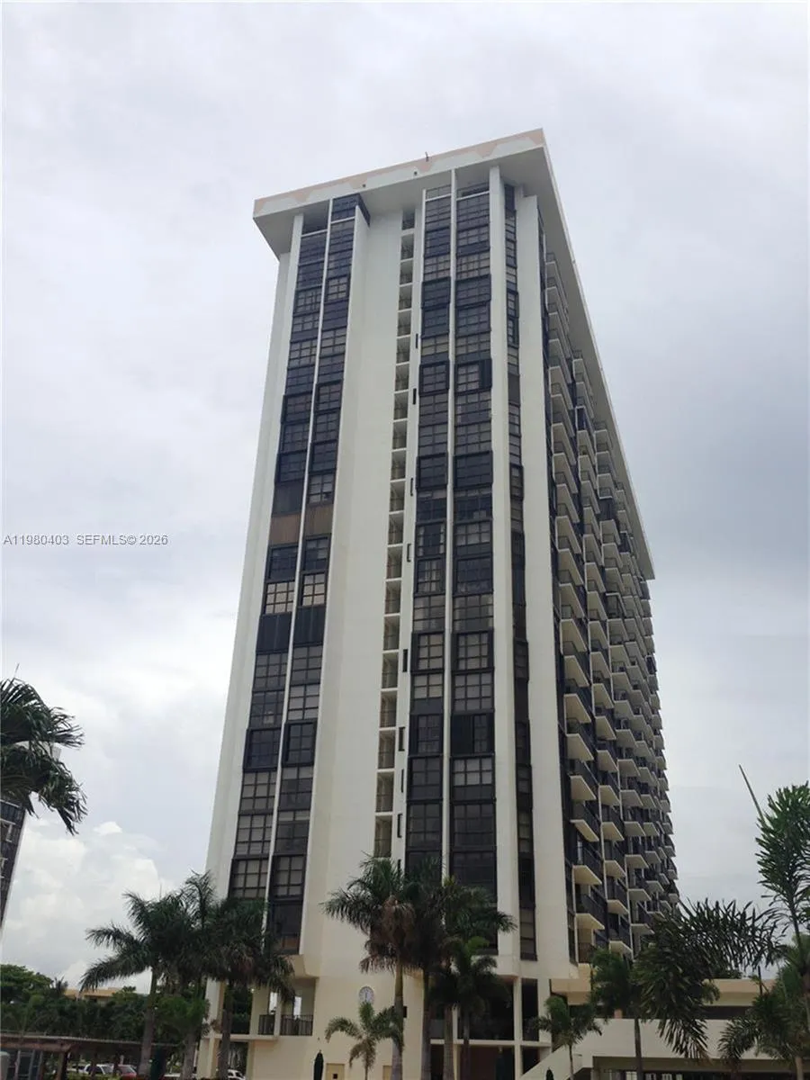 1901 Brickell Ave # B1407, Miami FL 33129