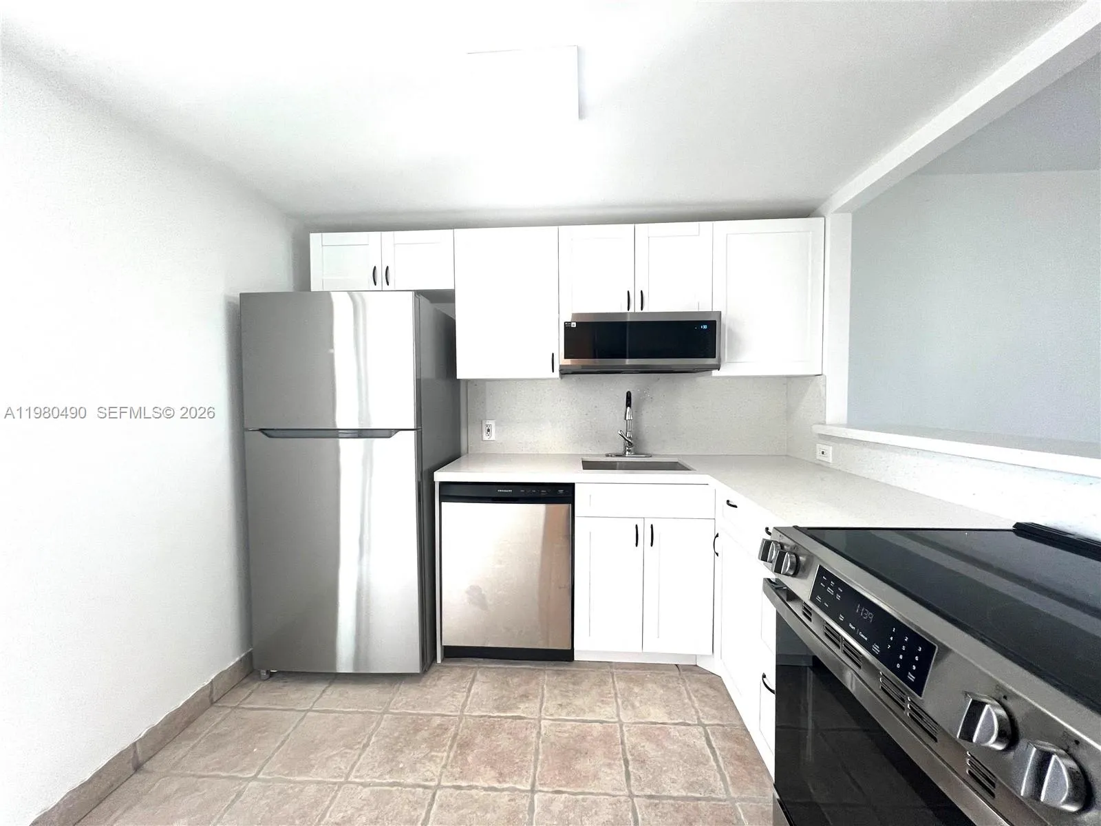 3475 N Country Club Dr # 716, Aventura FL 33180