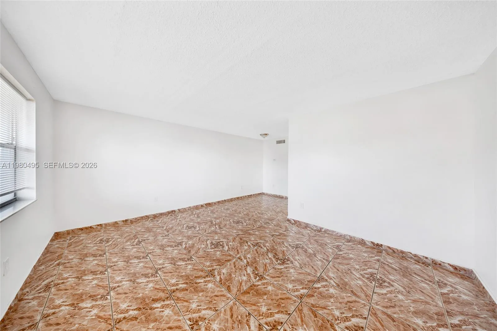 301 NW 177th St # 201, Miami Gardens FL 33169
