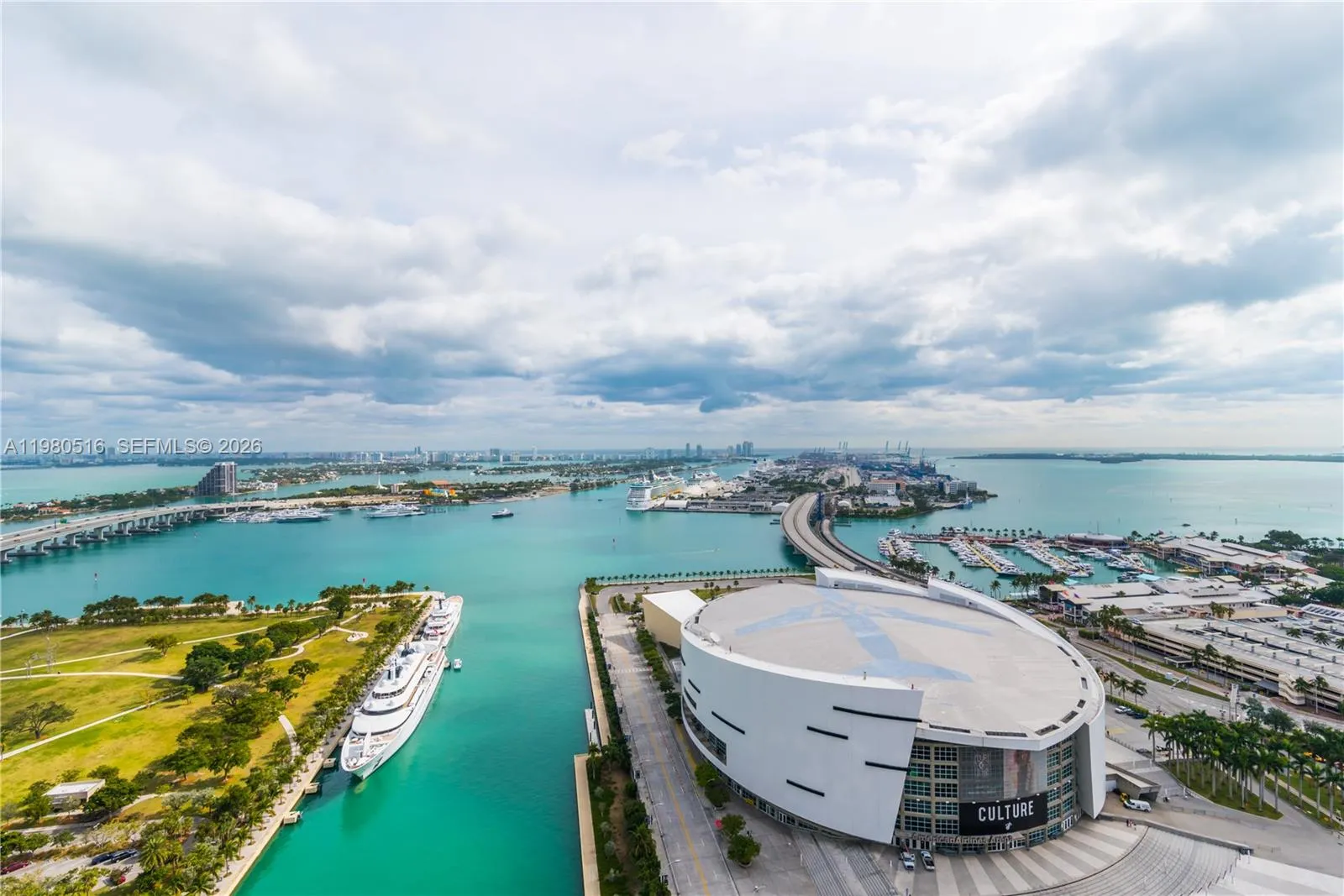 1 bedroom 1 bath for sale at 888 Biscayne Blvd # 3506, Miami FL 33132