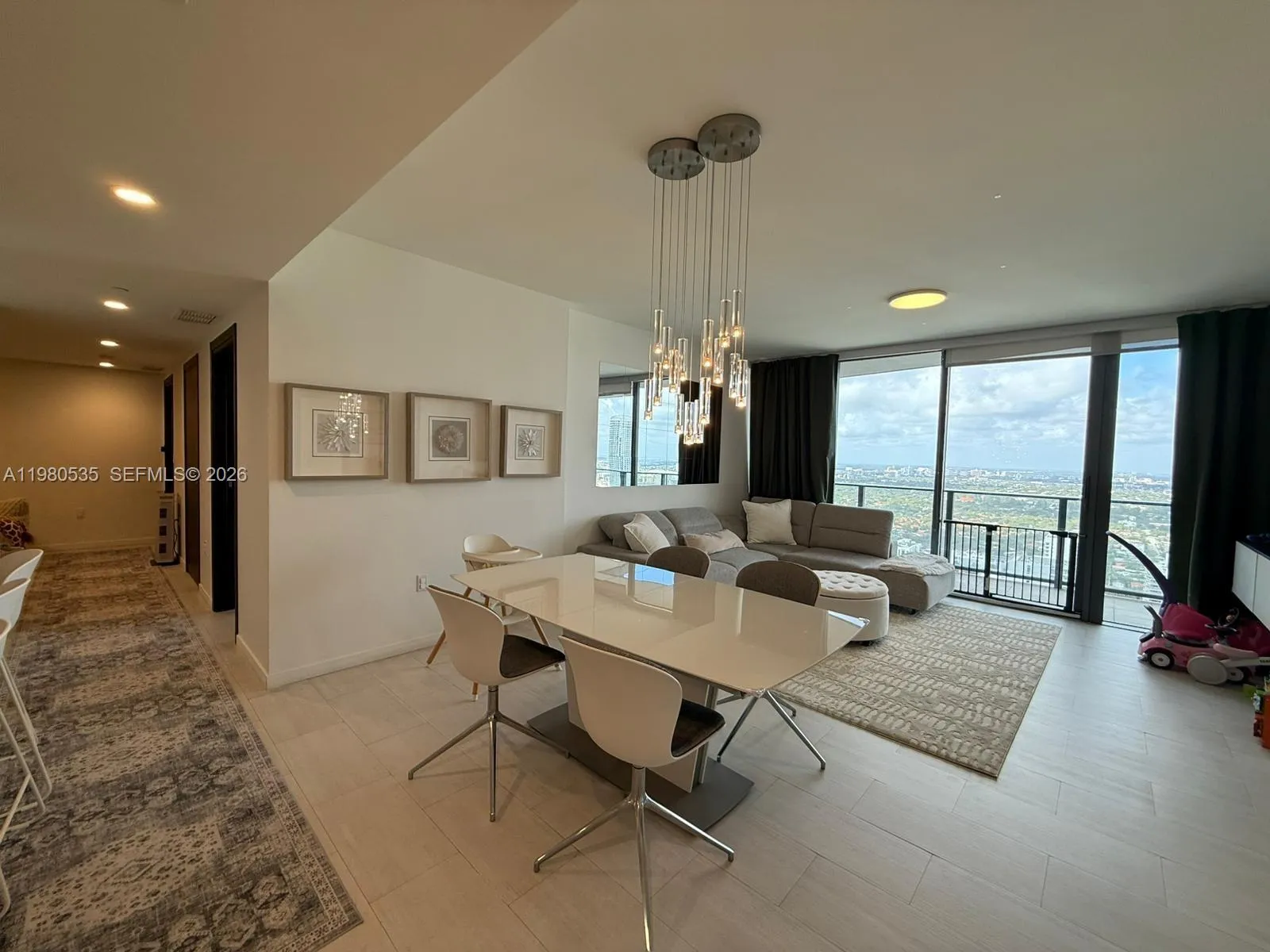 1000 Brickell Plaza # 4506, Miami FL 33131