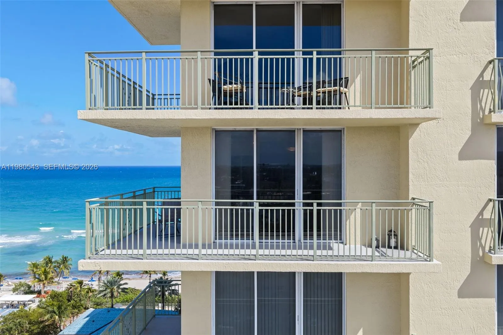 2080 S Ocean Dr # 1402, Hallandale Beach FL 33009