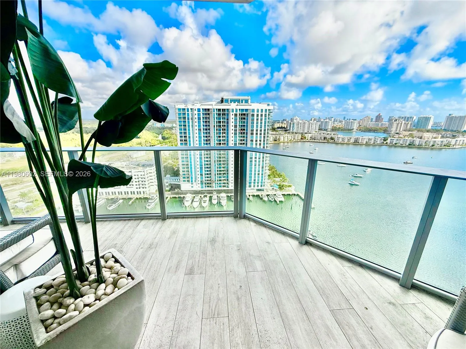 2 bedroom 2 bath for sale at 17111 Biscayne Blvd # 2305, North Miami Beach FL 33160