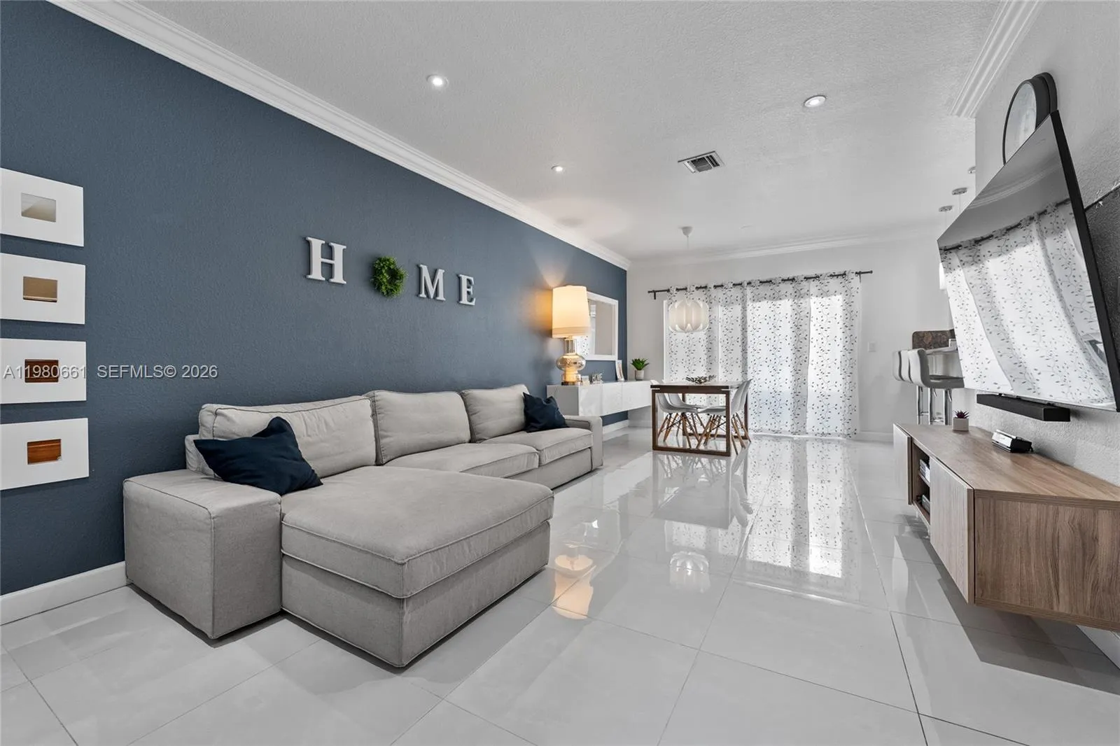 21474 SW 85th Path, Cutler Bay FL 33189