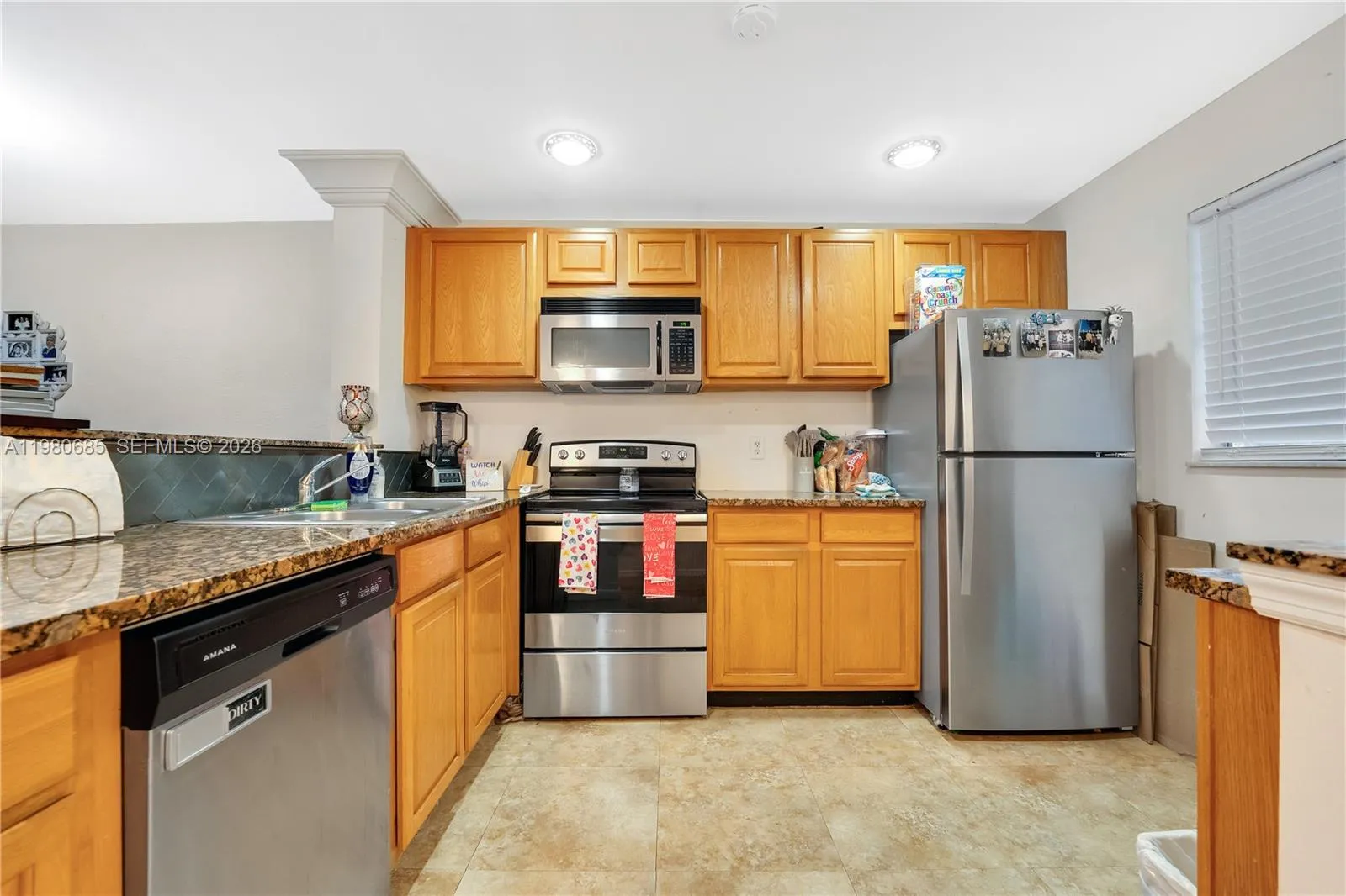 3777 NW 78th Ave # 15G, Davie FL 33024