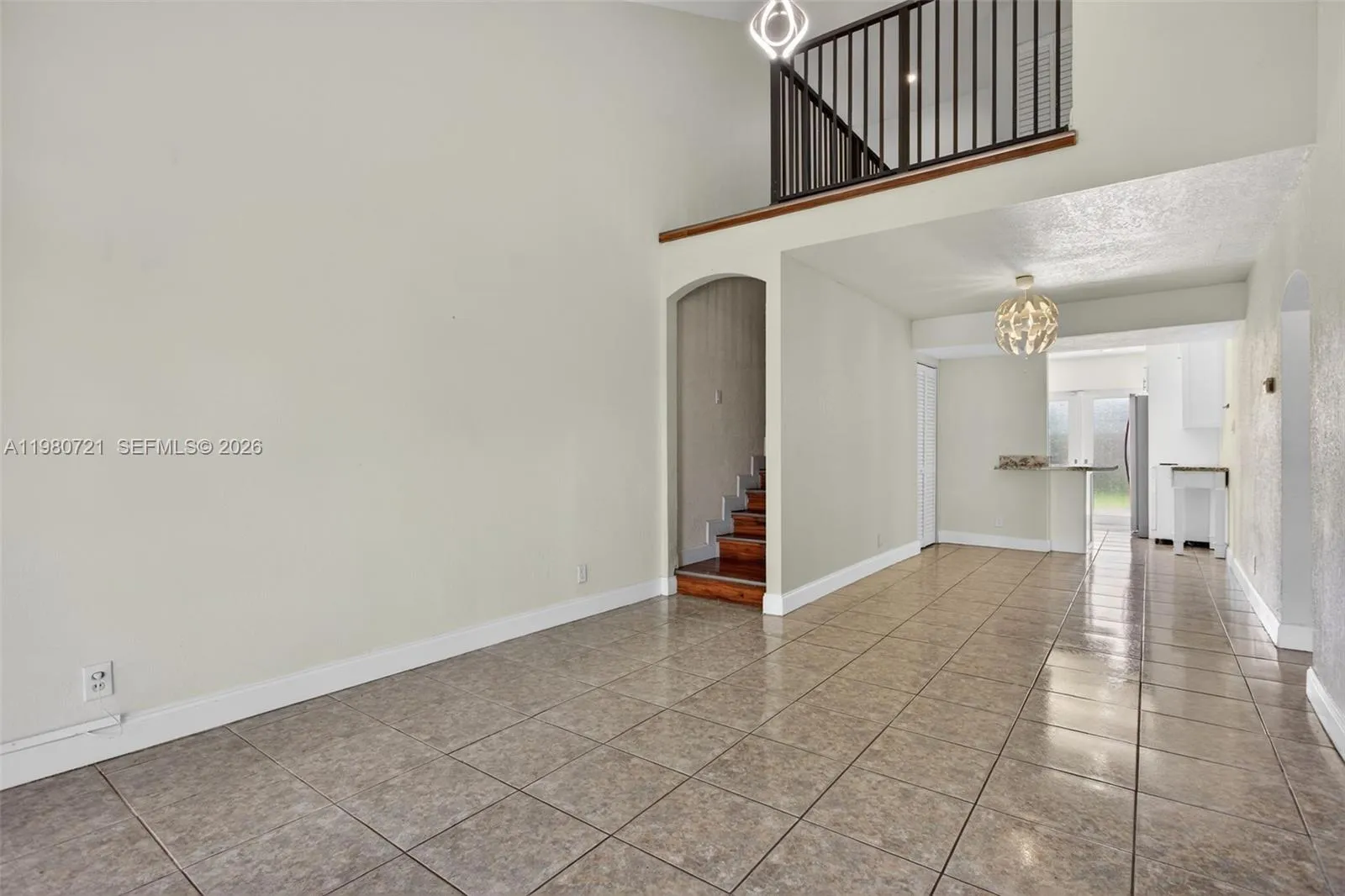 11160 NW 37th St, Sunrise FL 33351