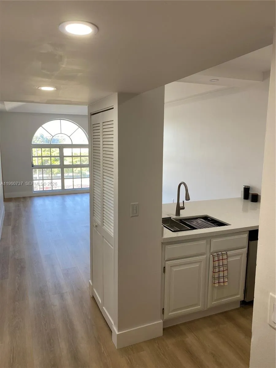 1280 S Alhambra Cir # 1421, Coral Gables FL 33146