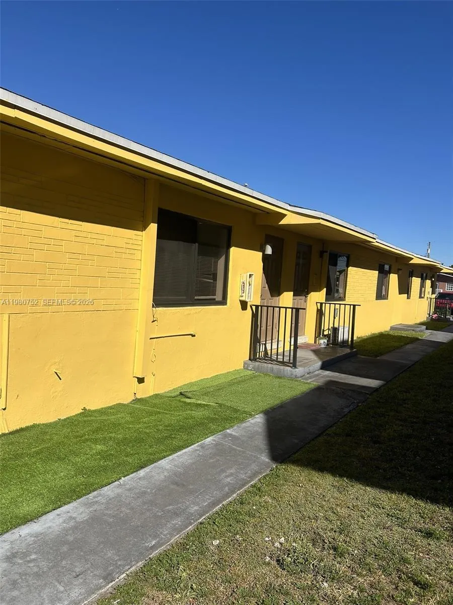 34 W 31st St # 4, Hialeah FL 33012
