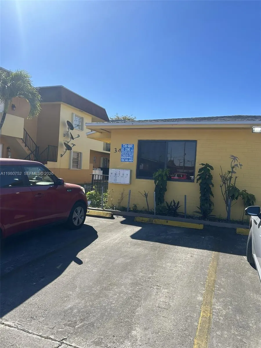 34 W 31st St # 4, Hialeah FL 33012