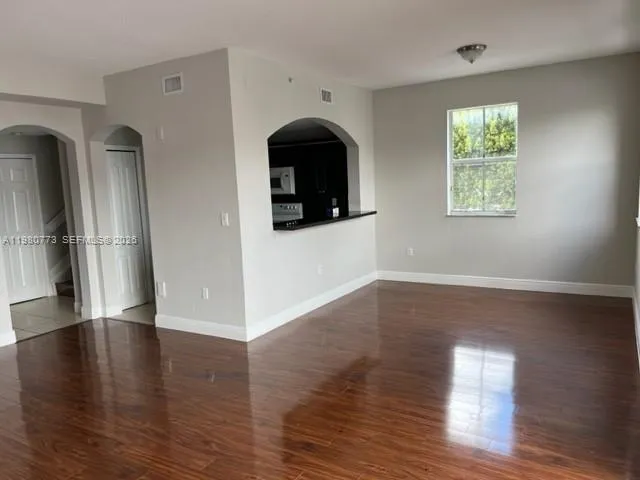 8826 W Flagler St # 227, Miami FL 33174