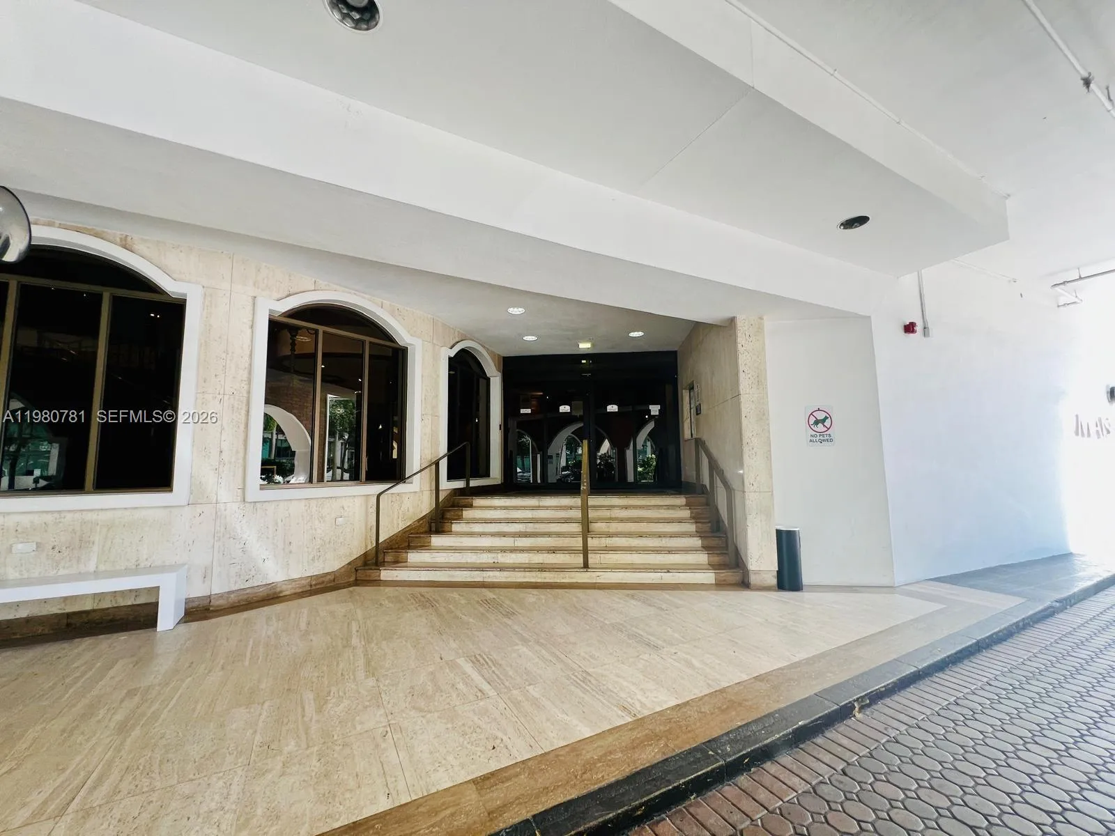 6039 Collins Ave # 1223, Miami Beach FL 33140
