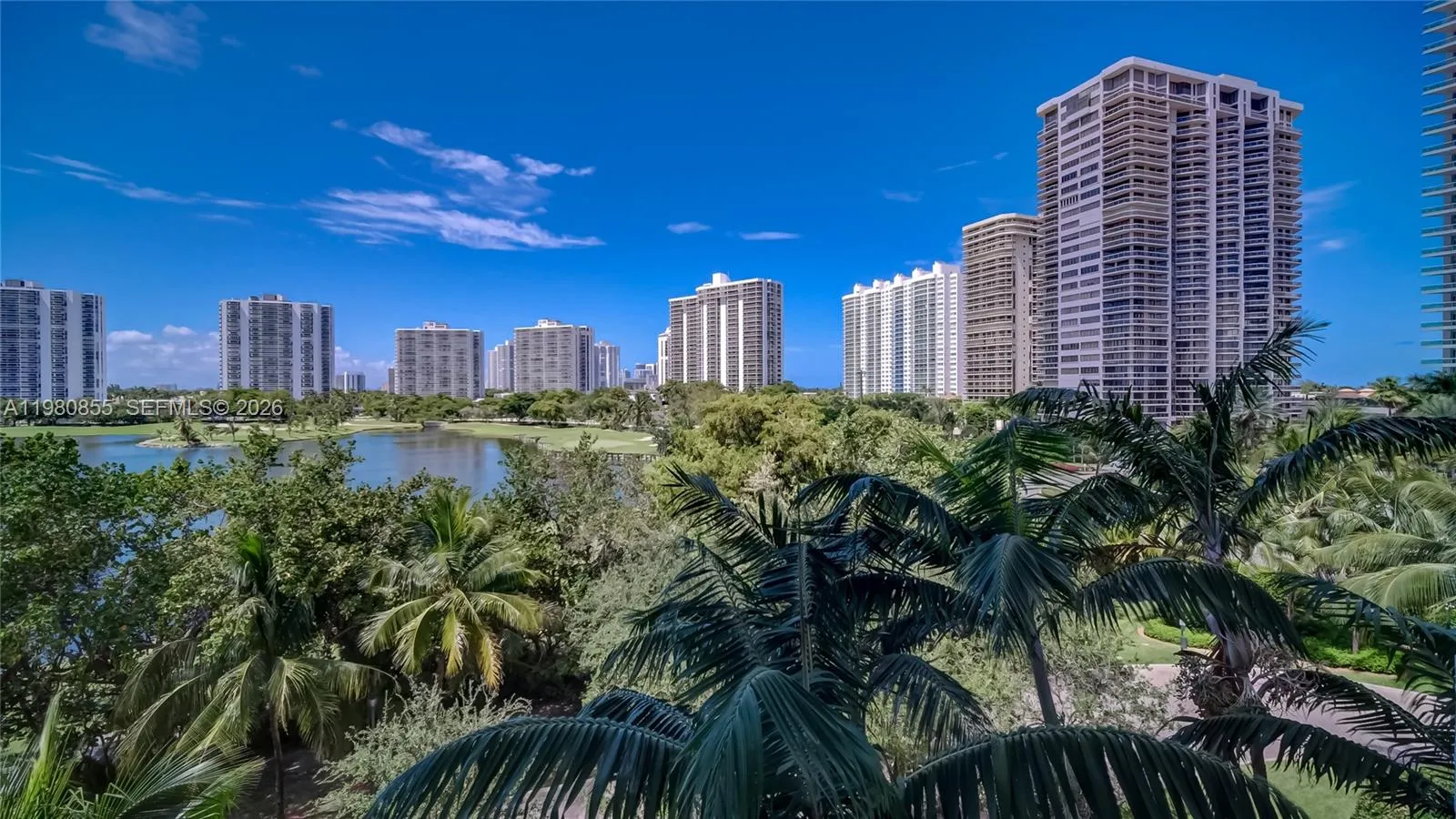 2 bedroom 2 bath for sale at 20000 E Country Club Dr # 512, Aventura FL 33180