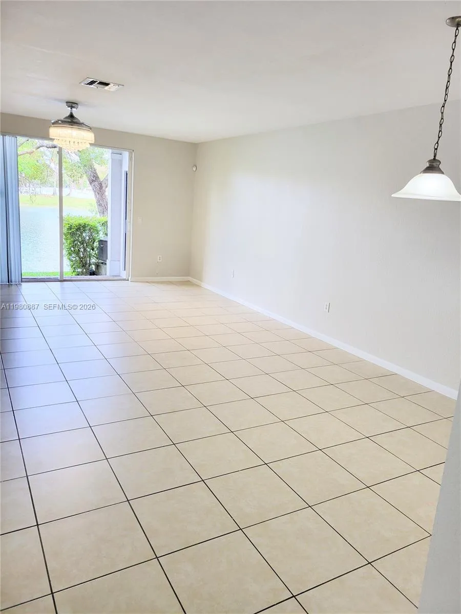 8263 SW 27th St # 102, Miramar FL 33025