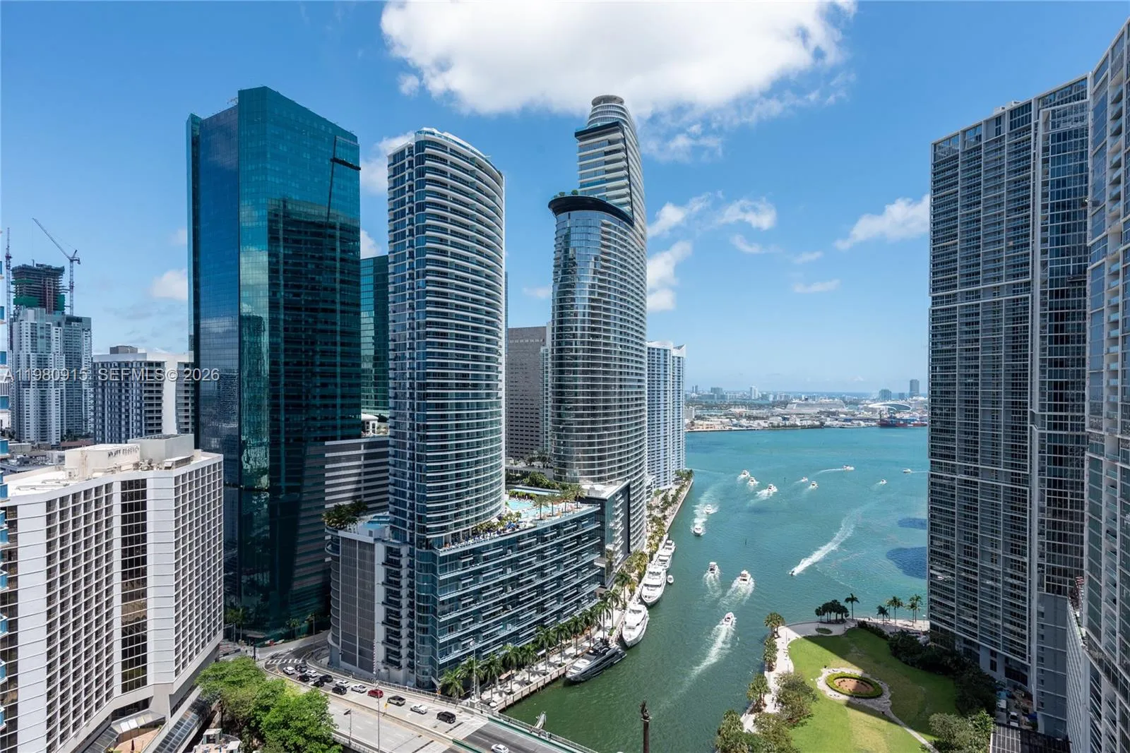 77 SE 5th Street # 3204, Miami FL 33131
