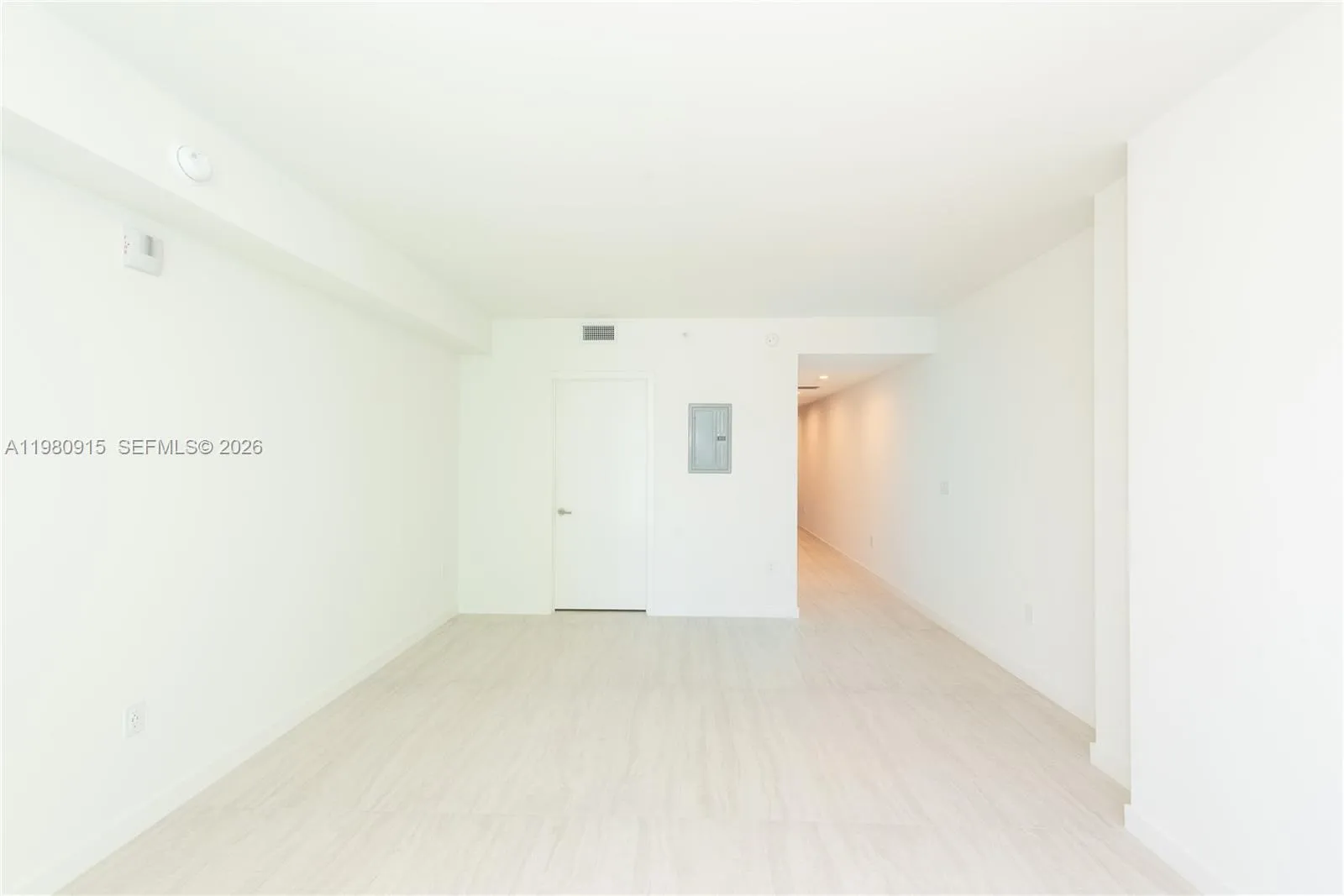 77 SE 5th Street # 3204, Miami FL 33131
