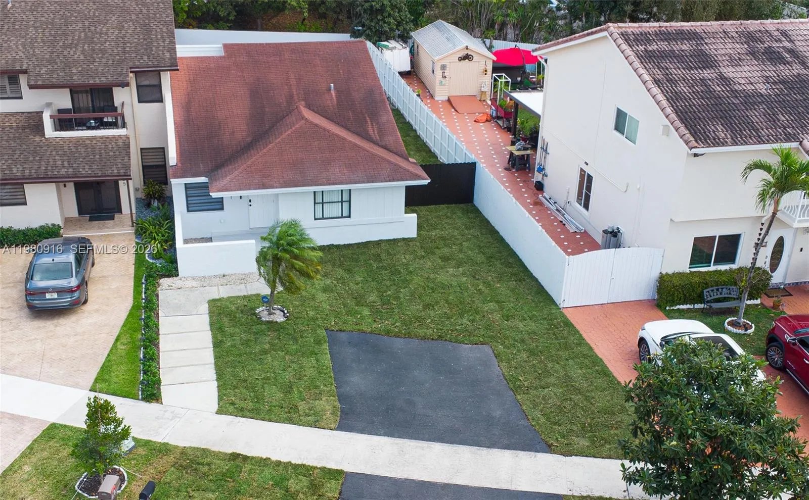 6427 SW 135th Ave, Miami FL 33183