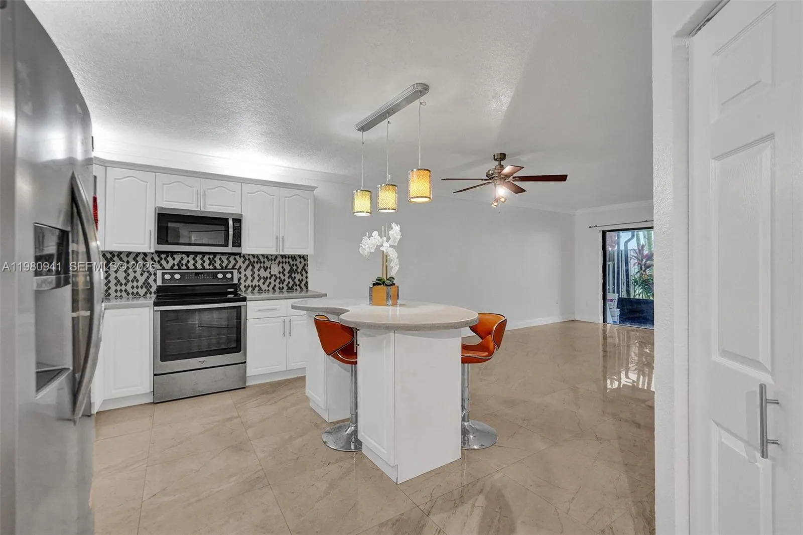 21300 San Simeon Way # P6, Miami FL 33179