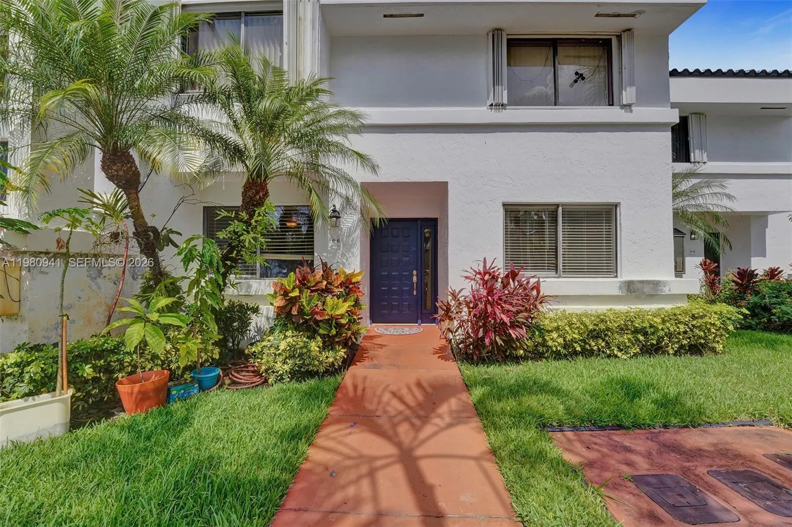 21300 San Simeon Way # P6, Miami FL 33179