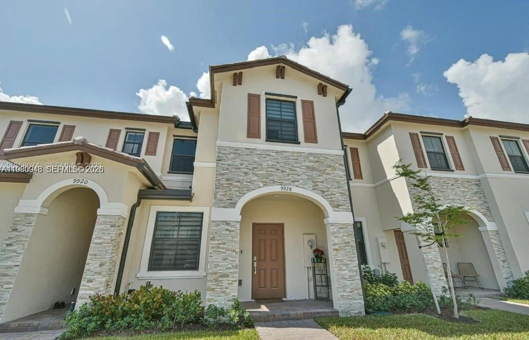 3 bedroom 2 bath for sale at 9928 SW 228th Terrace, Cutler Bay FL 33190