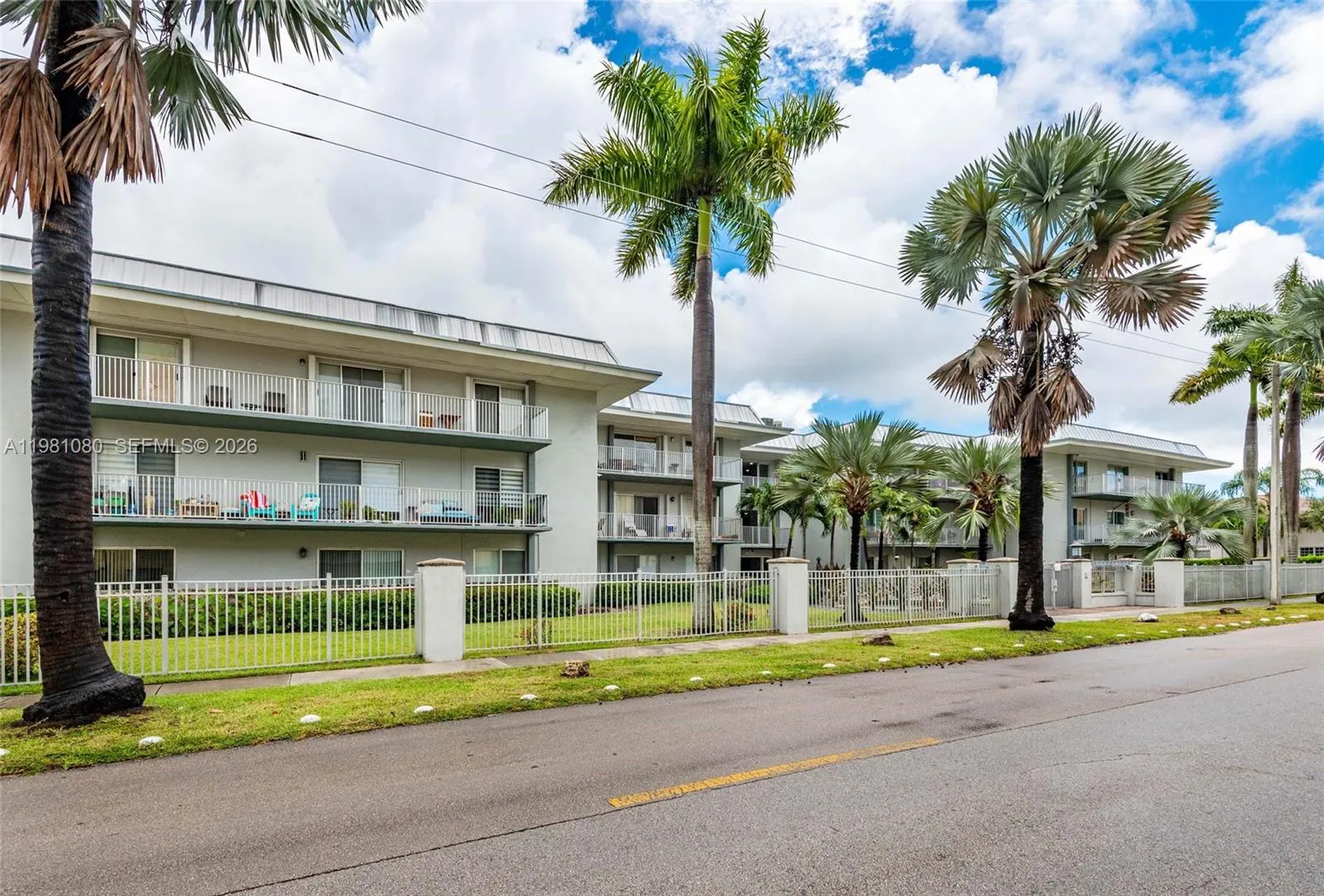 7403 SW 82nd St # 212N, Miami FL 33143