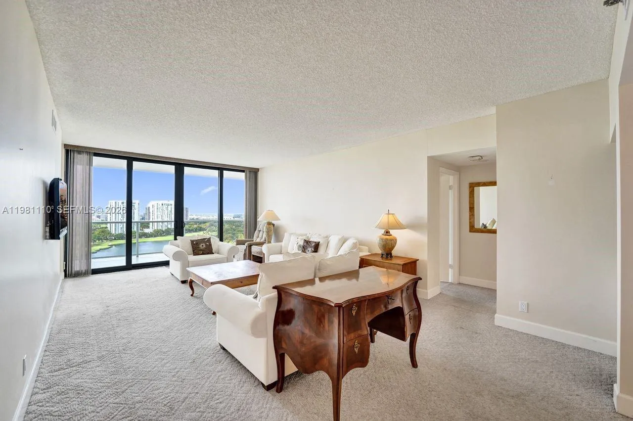 20281 E Country Club Dr # 1703, Aventura FL 33180