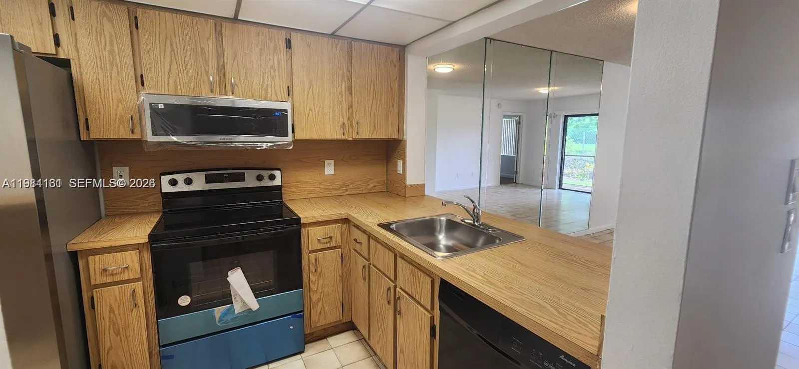 880 NE 207th Ter # 10, Miami FL 33179