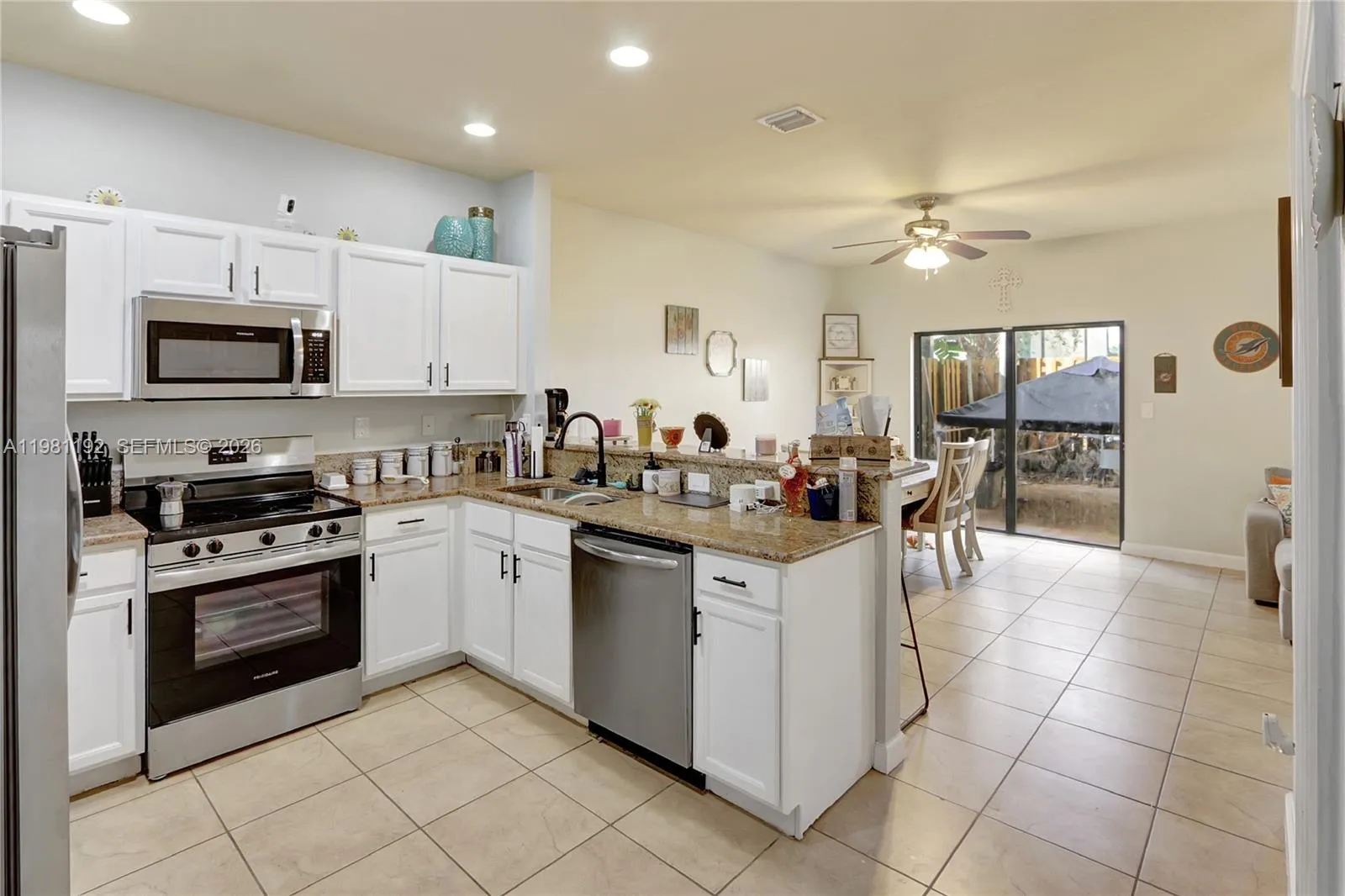 338 NE 37th Ave, Homestead FL 33033