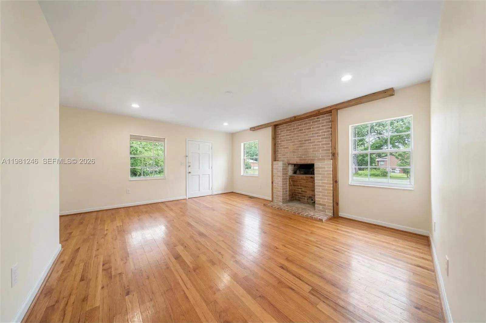 512 Mendoza Ave, Coral Gables FL 33134