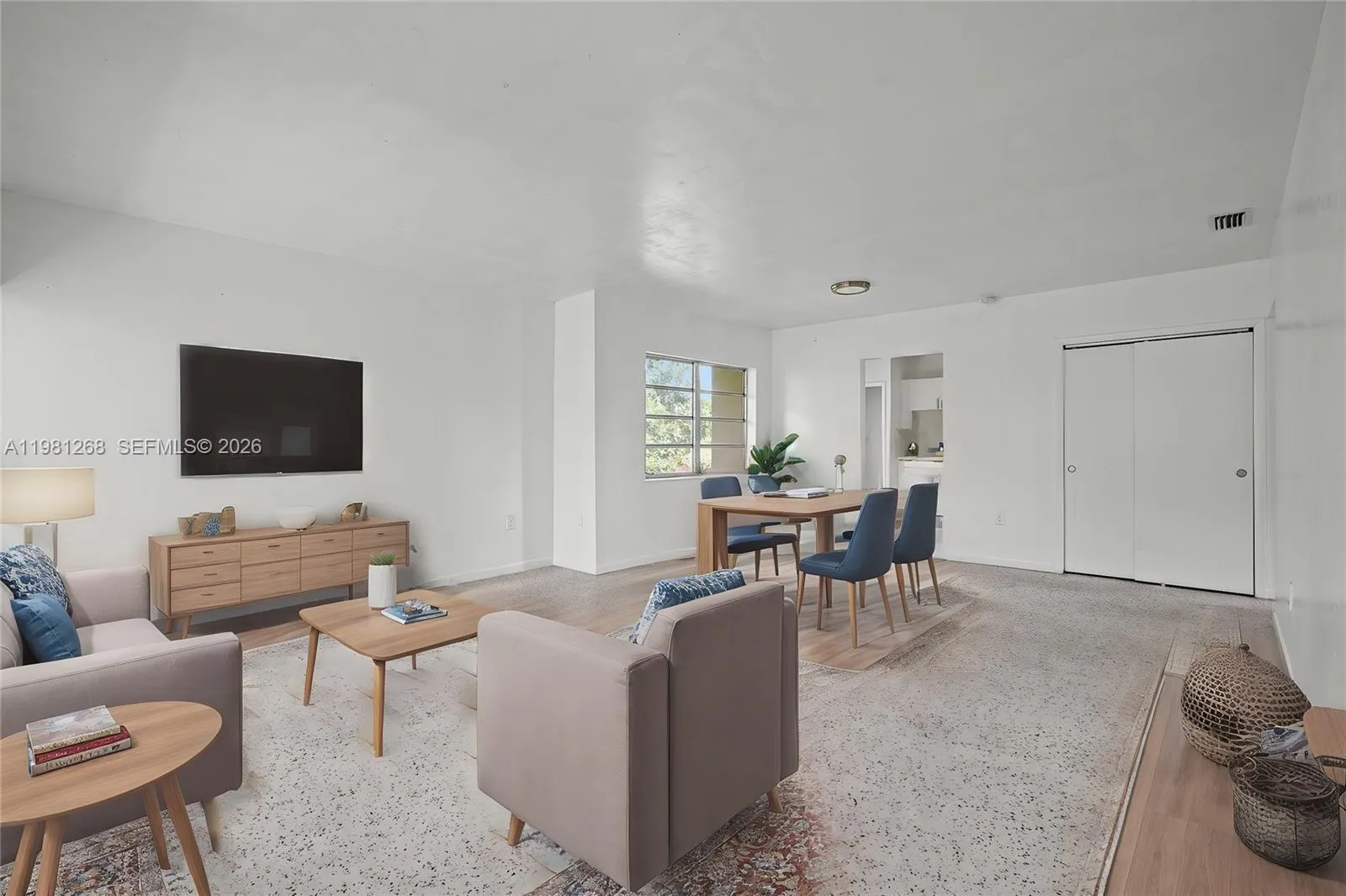 11330 Peachtree Dr, Miami FL 33161