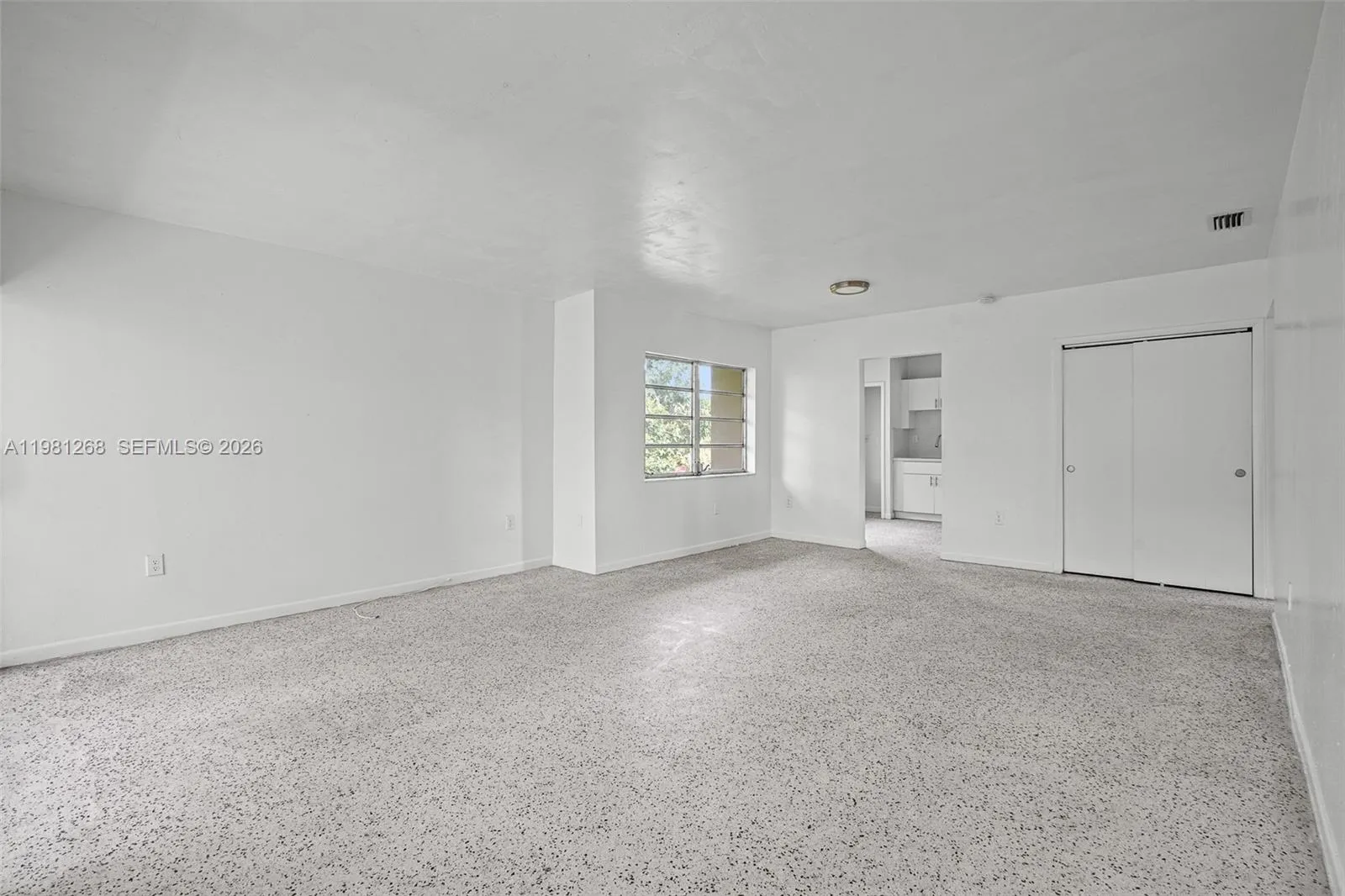 11330 Peachtree Dr, Miami FL 33161