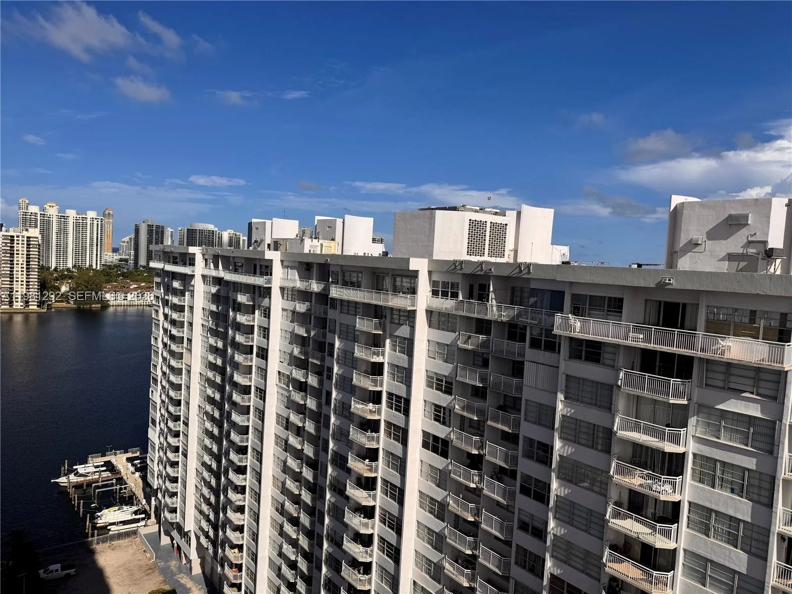 2 bedroom 2 bath for sale at 2750 NE 183rd St # 2103, Aventura FL 33160