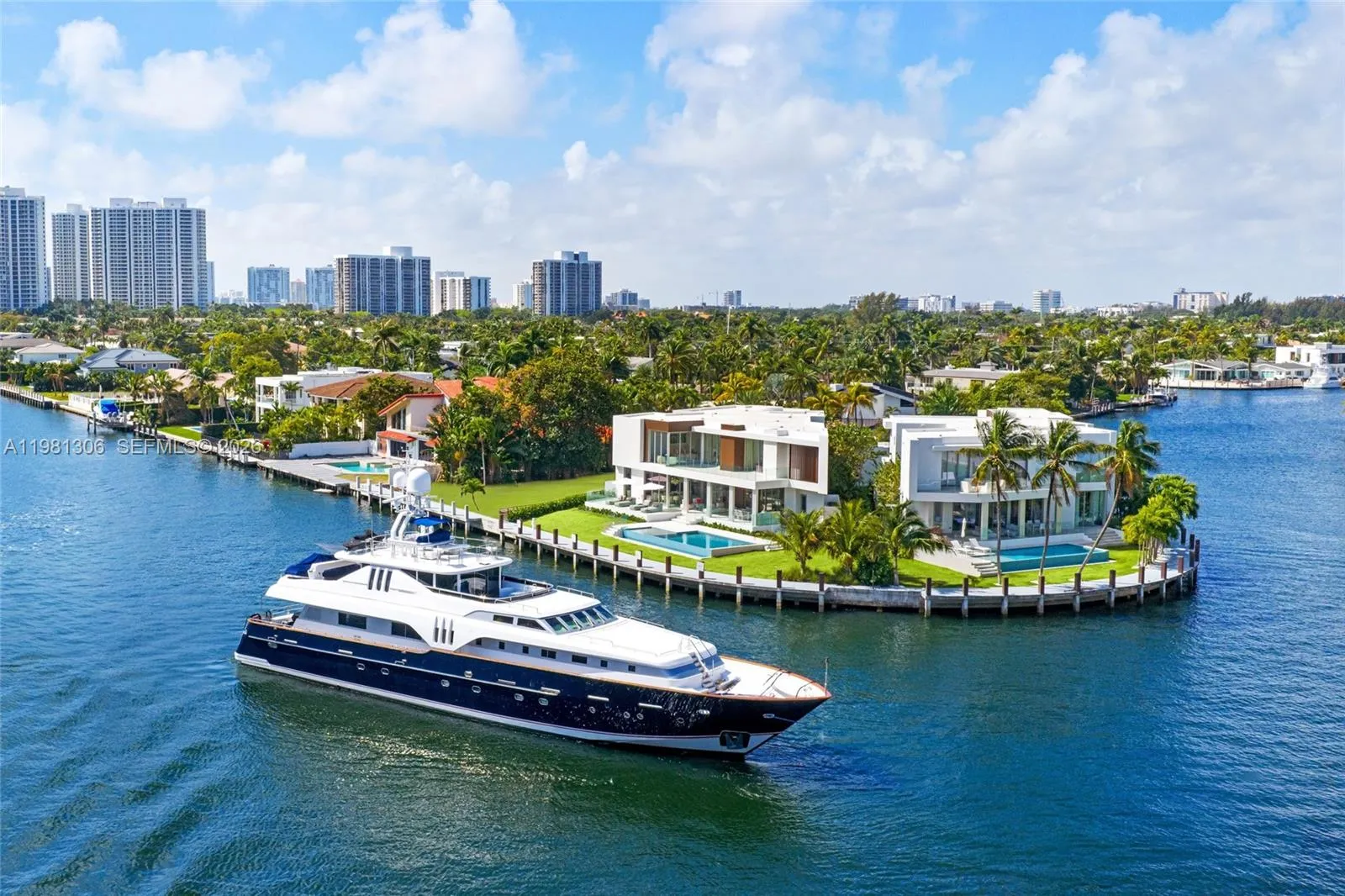 7 bedroom 7 bath for sale at 503 Palm Dr, Hallandale Beach FL 33009