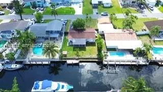 2 bedroom 2 bath for sale at 2525 Tortugas Ln, Fort Lauderdale FL 33312