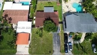2525 Tortugas Ln, Fort Lauderdale FL 33312