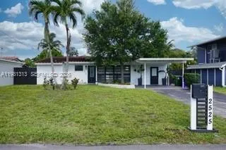 2525 Tortugas Ln, Fort Lauderdale FL 33312