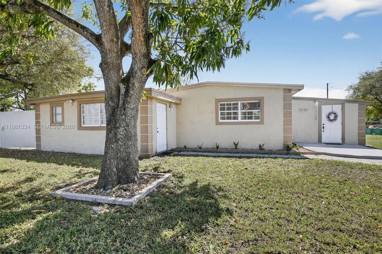 3220 NW 2nd St, Lauderhill FL 33311
