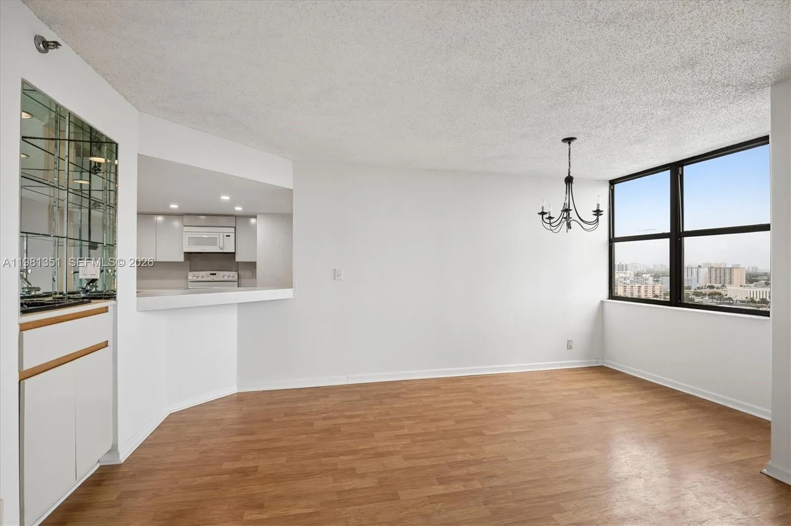 300 Three Islands Blvd # 516, Hallandale Beach FL 33009