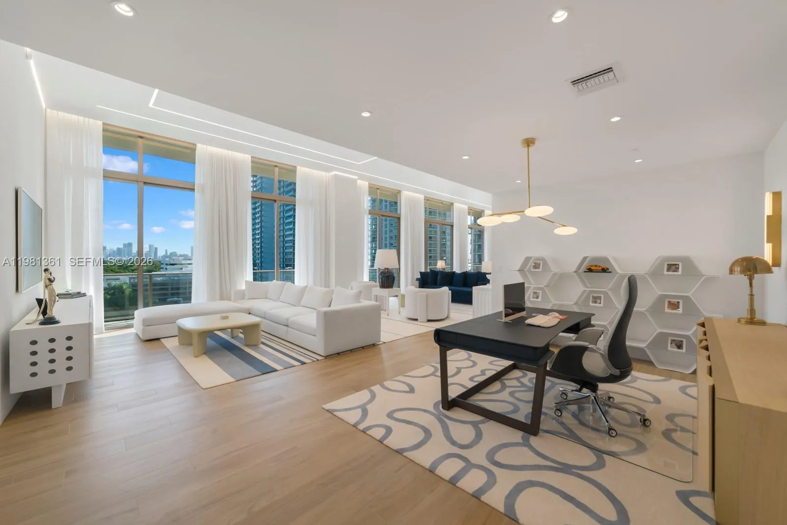 4 bedroom 4 bath for sale at 2678 Tigertail Ave # 802, Coconut Grove FL 33133