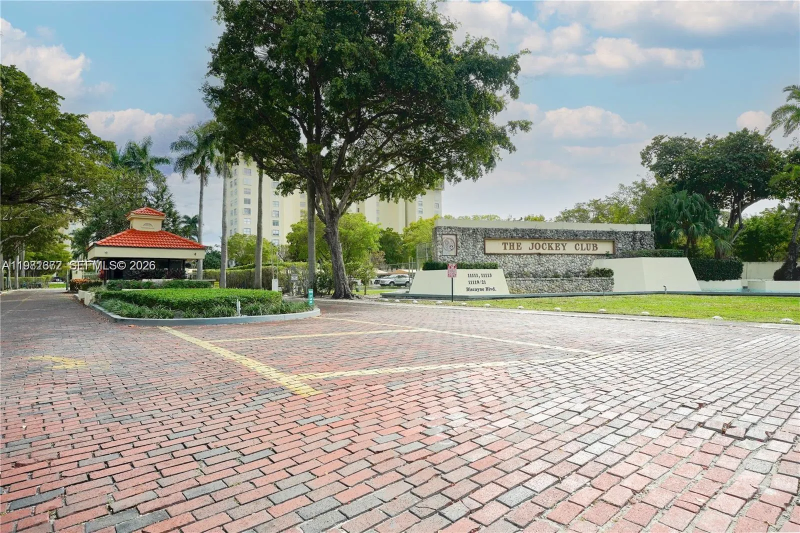 11111 Biscayne Blvd # 20E, Miami FL 33181
