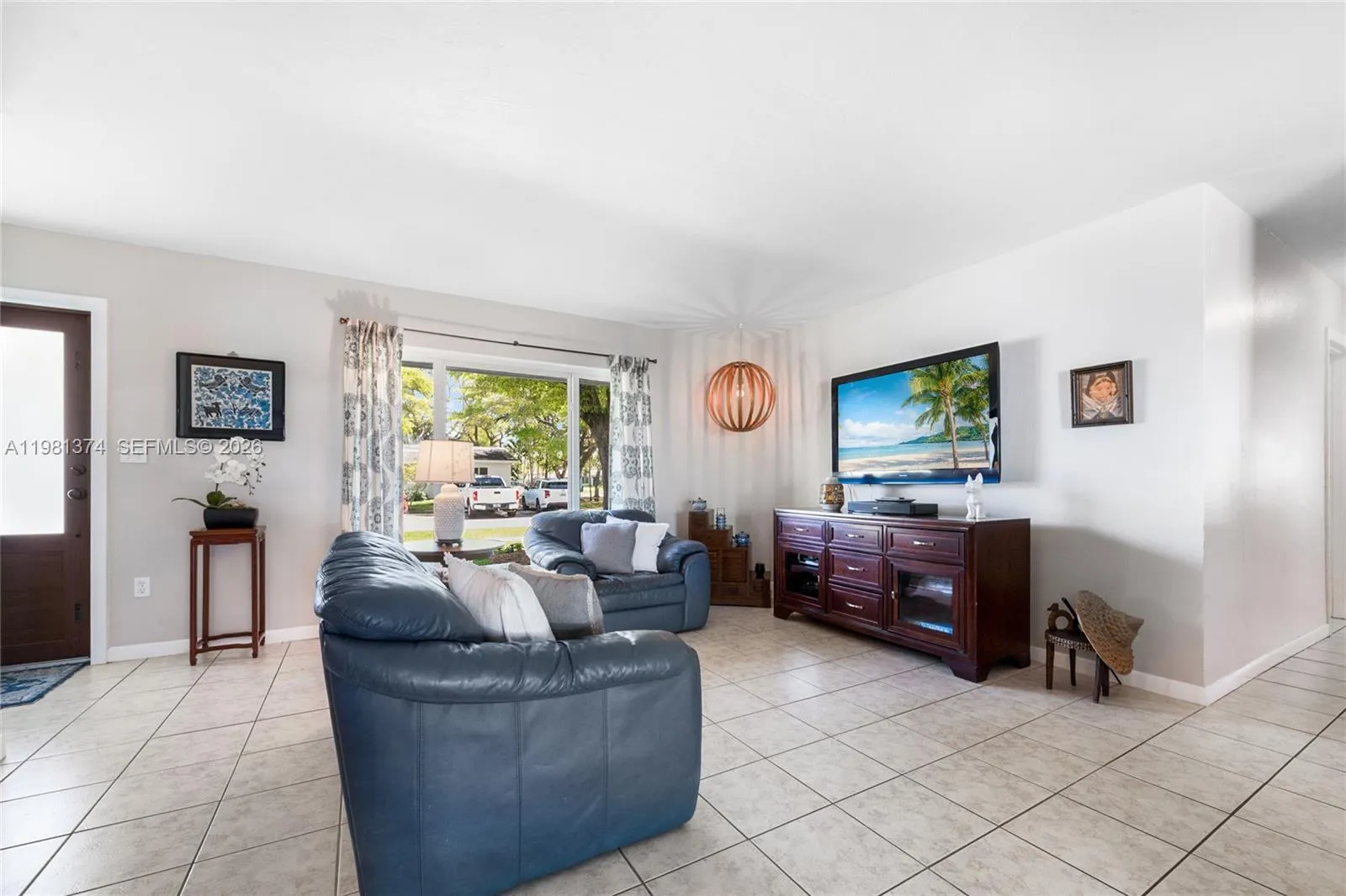 18044 SW 89th Pl, Palmetto Bay FL 33157