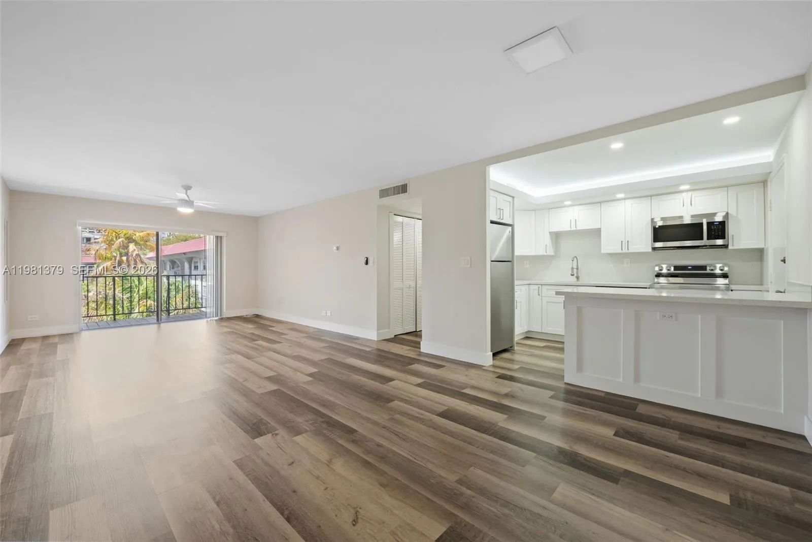 8107 SW 72nd Ave # 410E, Miami FL 33143