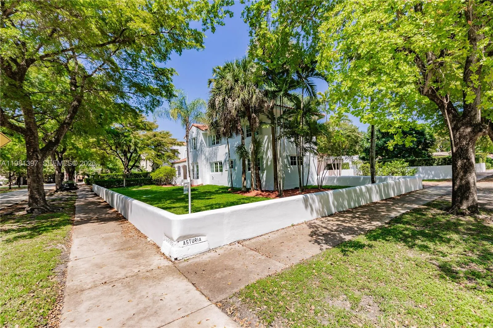 2111 Alhambra Cir, Coral Gables FL 33134
