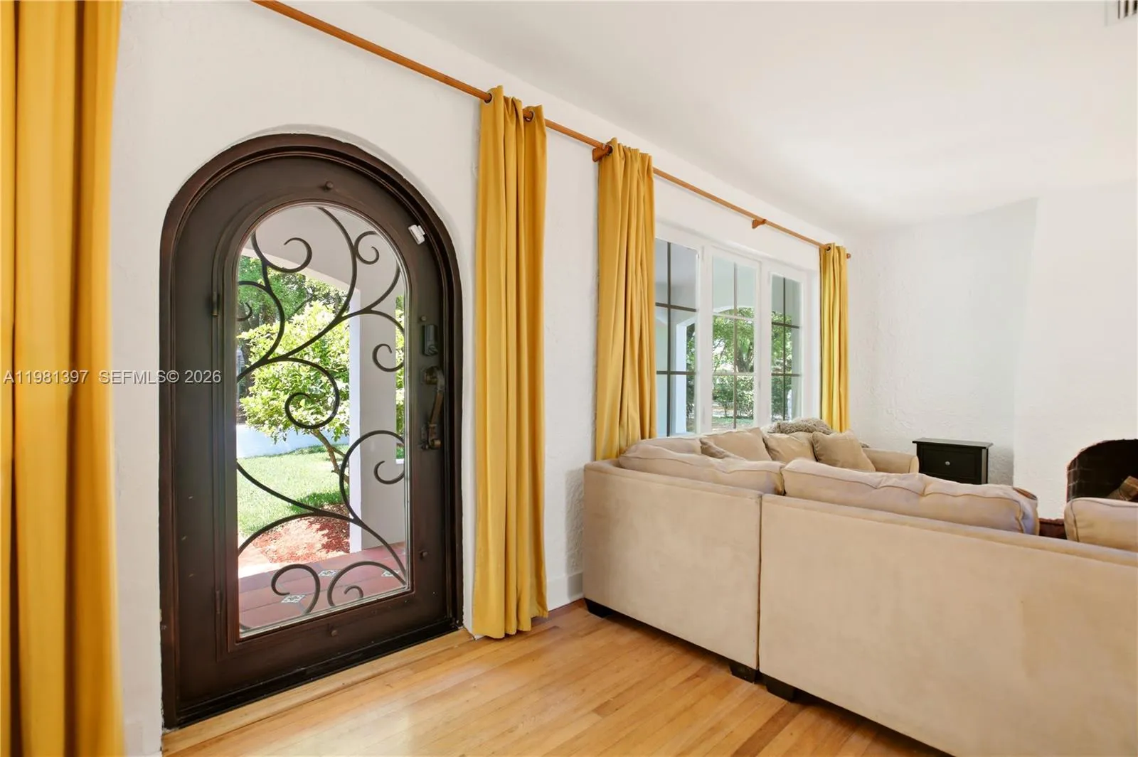 2111 Alhambra Cir, Coral Gables FL 33134
