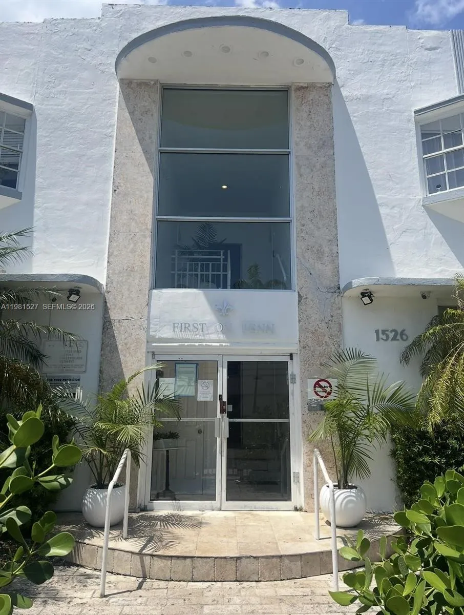 1 bedroom 1 bath for sale at 1526 Pennsylvania Ave # 15, Miami Beach FL 33139