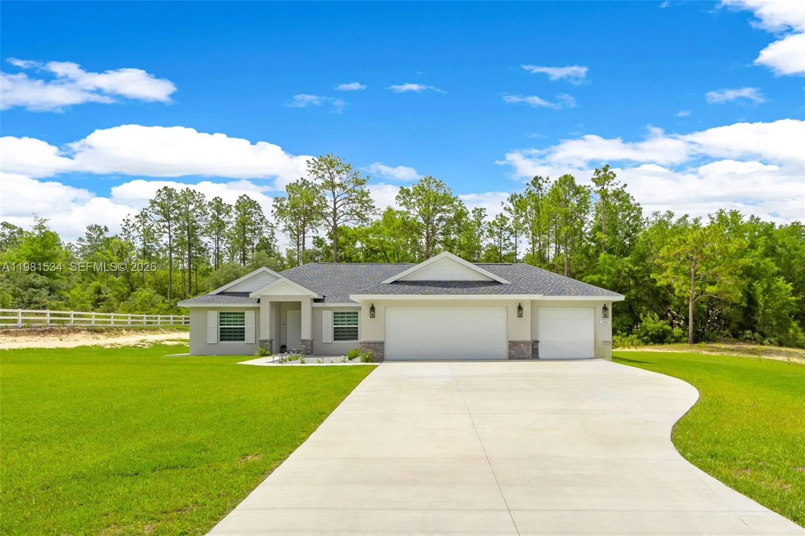 3 bedroom 2 bath Residential for sale at 13822 SW 61 Pl Rd, Ocala FL 34481
